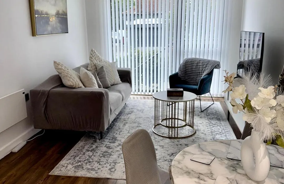 Stylish 2-Bed Apartment By Manchester City Cente-1